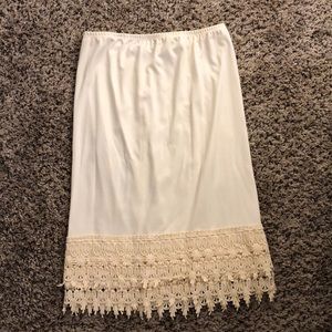 Down East Cream Lace Slip EUC